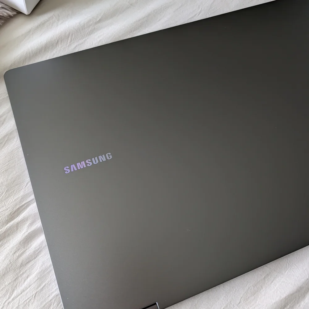 Samsung Galaxy Book5 Pro 360 - Silver Laptop